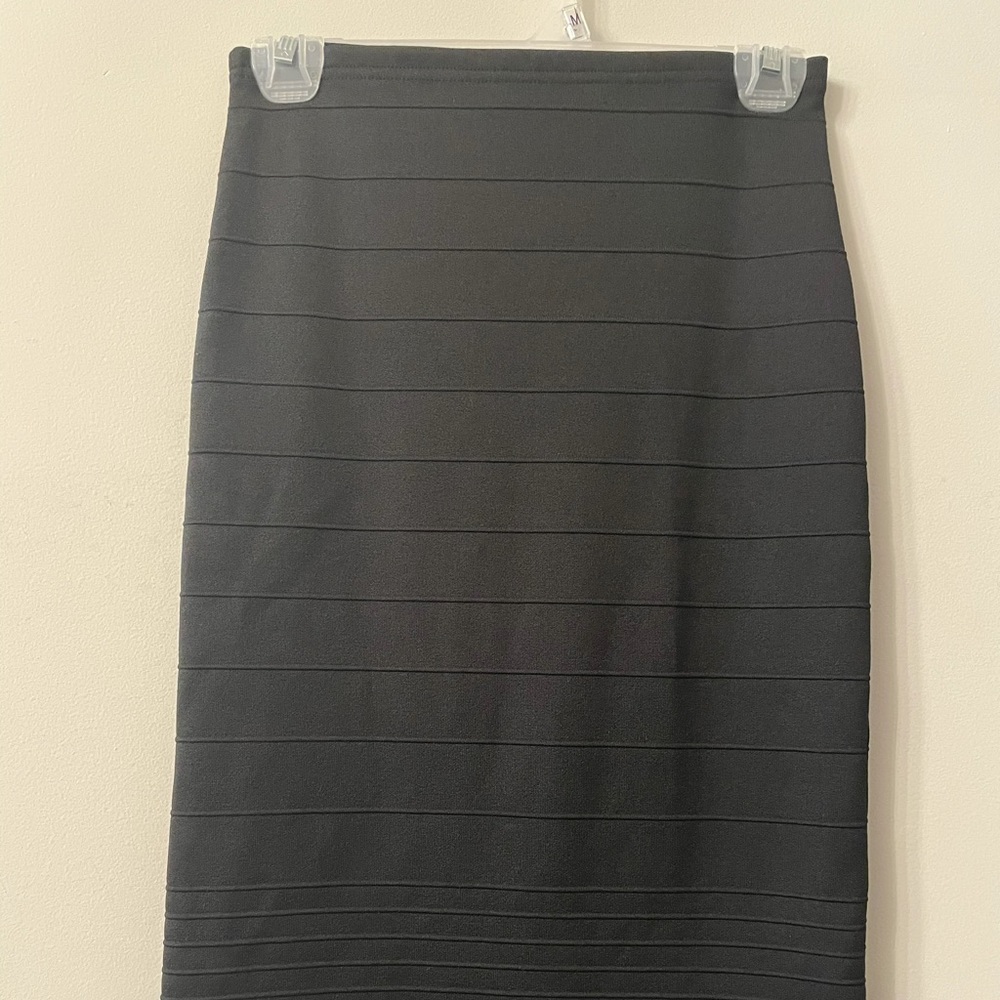 Top shop fitted pencil skirt.